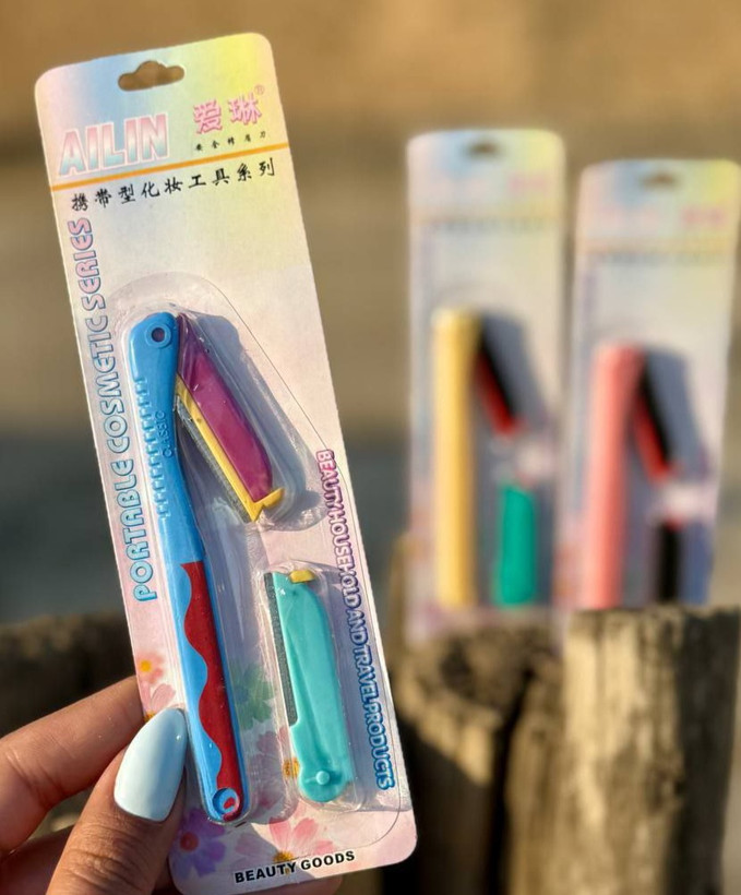 تیغ اصلاح ابرو و صورت